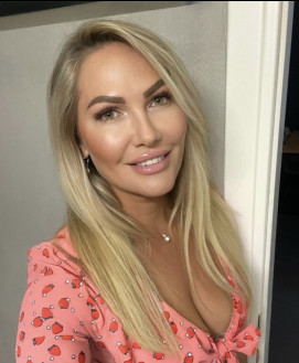 Julia  - escort review from Russia