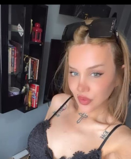 Model Eva
