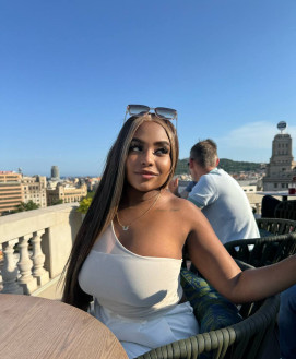 Mia