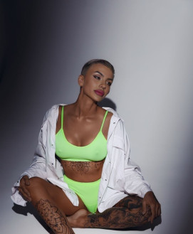Nika_Top