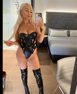ANNA MIA