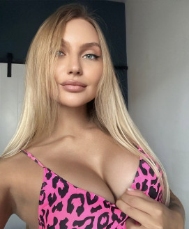 DANIELLE LUX