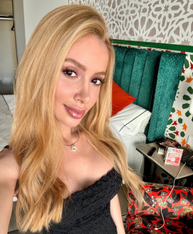 ANGELINA VIP