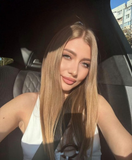 Alina Az