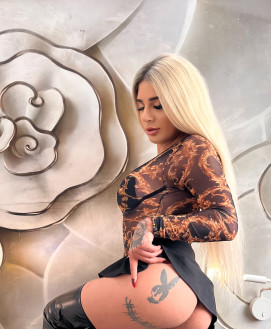 Karinna Santos 